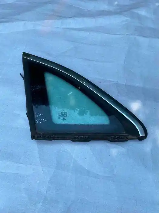 Mercedes GLA H247 Szyba Przednia Prawa Karoseryjna