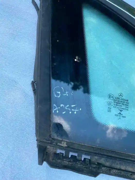 Mercedes GLA H247 Szyba Przednia Prawa Karoseryjna