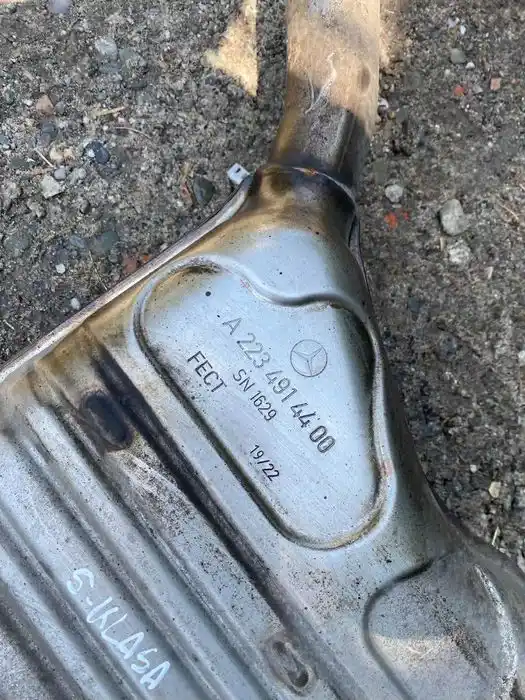 Mercedes S Klasa W223 Wydech Tłumik Końcowy Środkowy