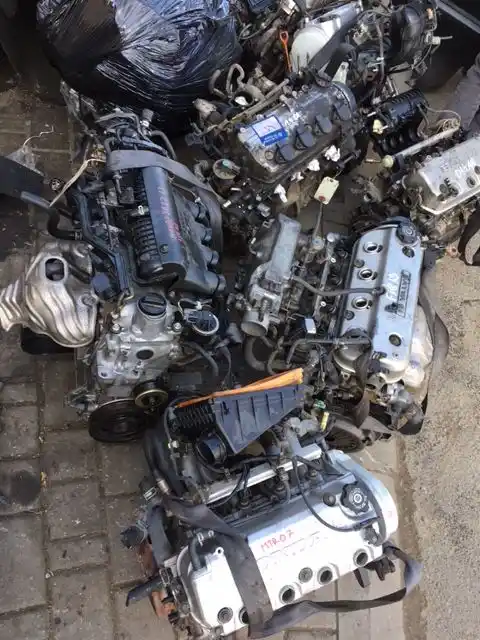 Honda Civic VI 1996- Silnik 1.4 d14a8 d14a4 i Inne