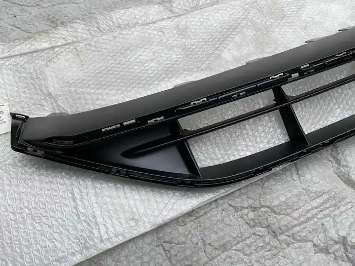 Mercedes A Klasa W177 Lift Kratka Dolna Zderzaka