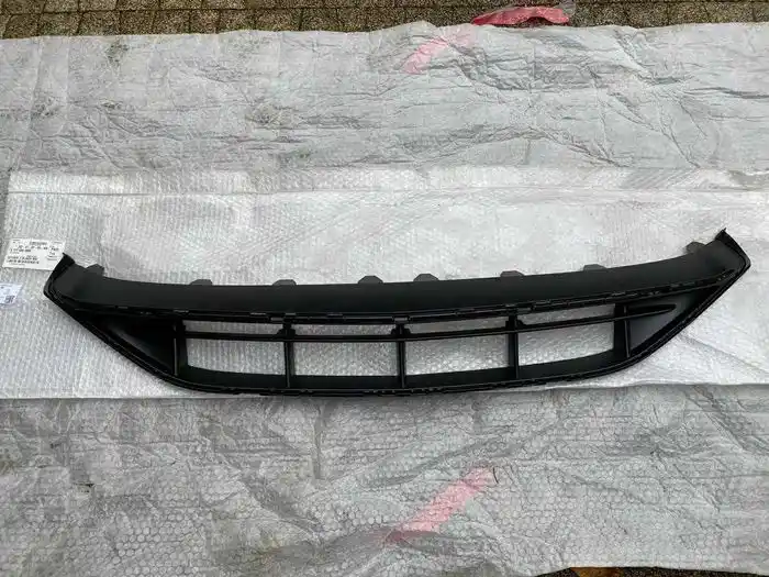 Mercedes A Klasa W177 Lift Kratka Dolna Zderzaka