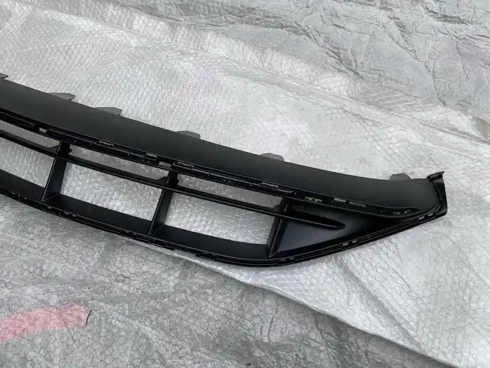 Mercedes A Klasa W177 Lift Kratka Dolna Zderzaka