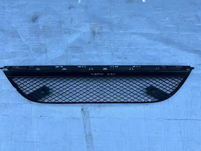 Mercedes S klasa W222 Lift AMG Atrapa Kratka Zderzaka Przedniego