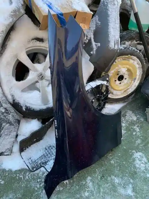 MERCEDES W205  C Klasa  Błotnik Prawy OEM