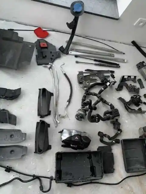 MERCEDES W213 63 4.0  E63  E Klasa amortyzator siłownik maski inne