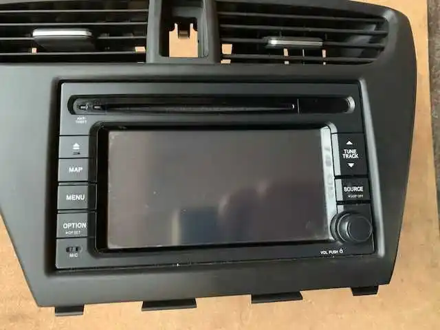 Honda Civic IX Radio Fabryczne