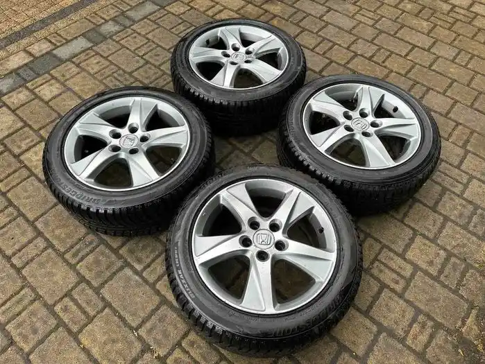 HONDA ACCORD VIII 2008 - koła 17  zima Bridgestone 8mm