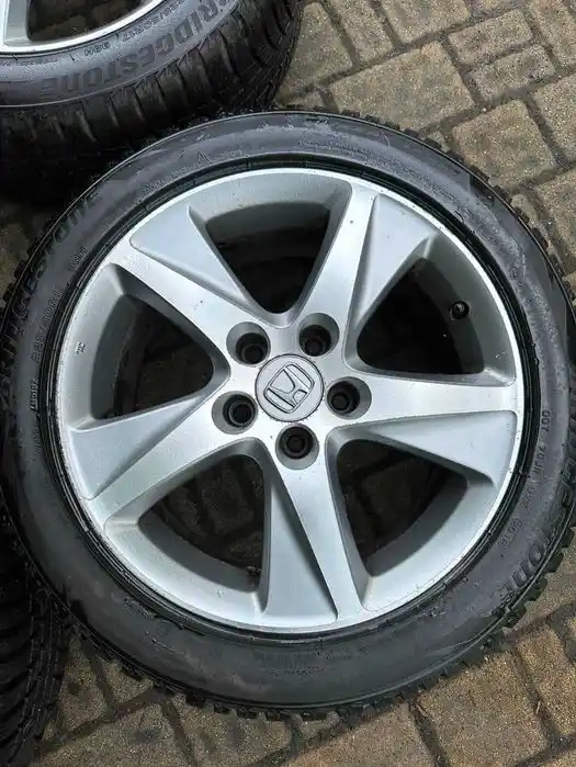 HONDA ACCORD VIII 2008 - koła 17  zima Bridgestone 8mm