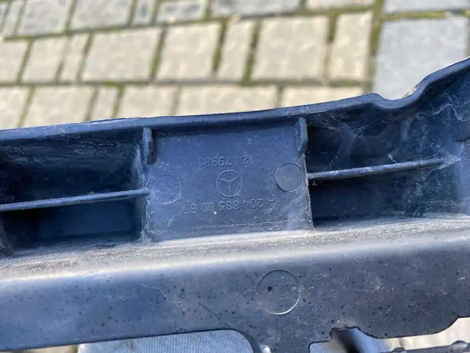 Mercedes C Klasa W204 Wzmocnienie Zderzaka Przód