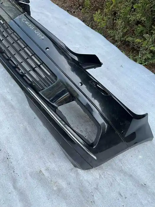 Mercedes C klasa W204 Zderzak Przód Przedni