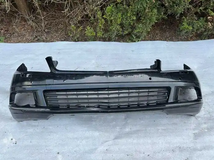 Mercedes C klasa W204 Zderzak Przód Przedni