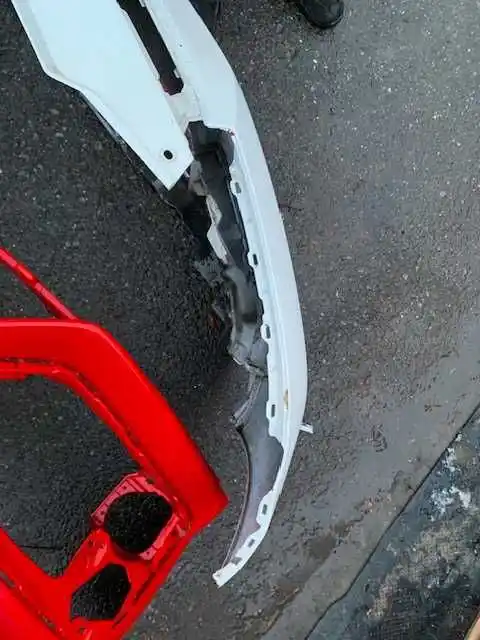 HONDA JAZZ III 2008 -  ZDERZAK Przód wersja Si