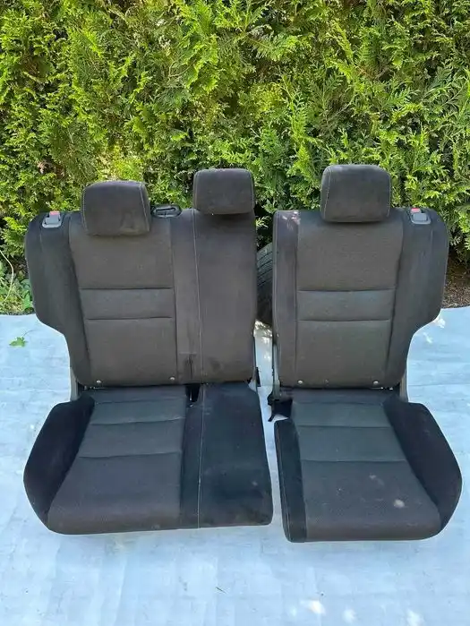 Honda Civic VIII UFO Fotele Kanapa Tył