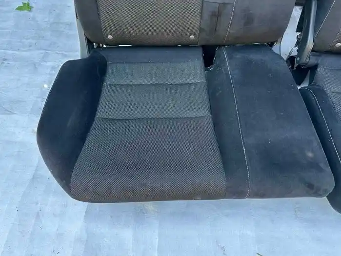 Honda Civic VIII UFO Fotele Kanapa Tył
