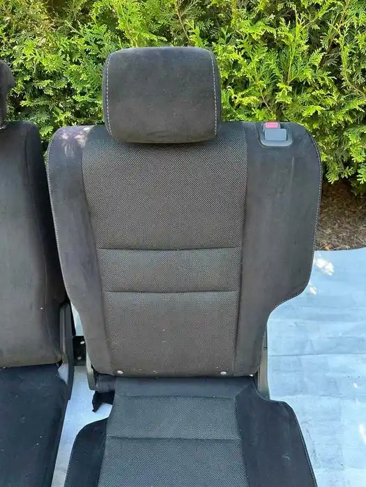 Honda Civic VIII UFO Fotele Kanapa Tył