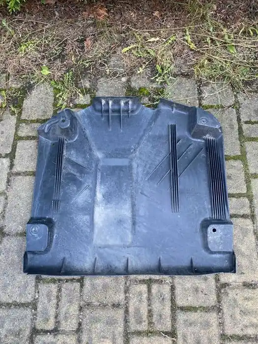 Mercedes E klasa W213 Osłona Dolna