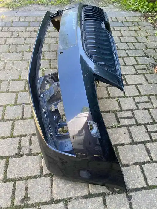 Skoda Octavia III Zderzak Przód Przedni