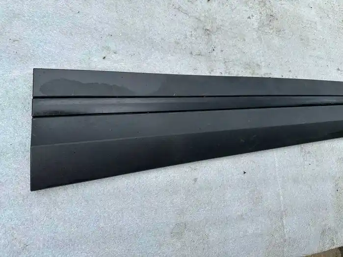 Mercedes GLA W247 Listwa Drzwi Przednie Prawe