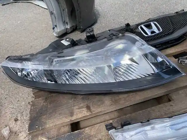 Honda Civic VIII UFO Lampa Prawa Europa