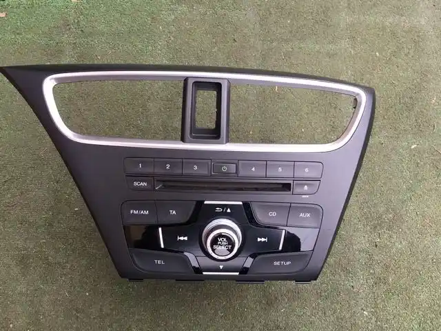 Honda Civic IX 2012- Radio Europa