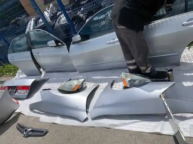 HONDA Accord VII 2003 - USA Błotnik  lewy  450zł ładny