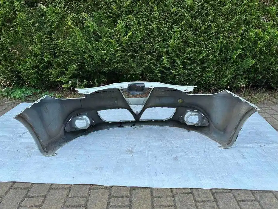 Alfa Romeo Giulietta Zderzak Przód Przedni