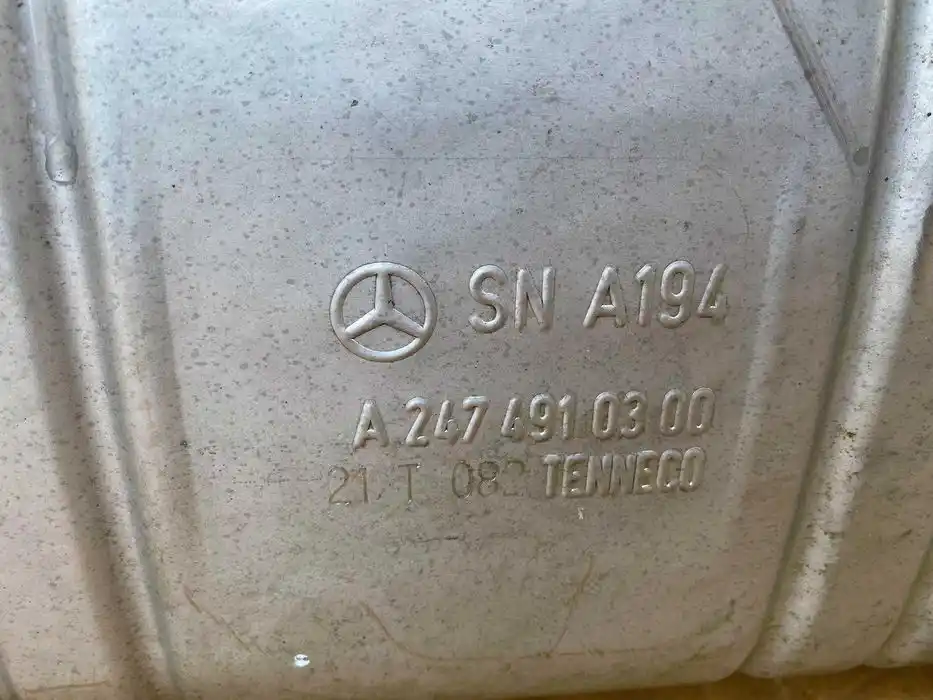 Mercedes A35 AMG  Tłumik Aktywny