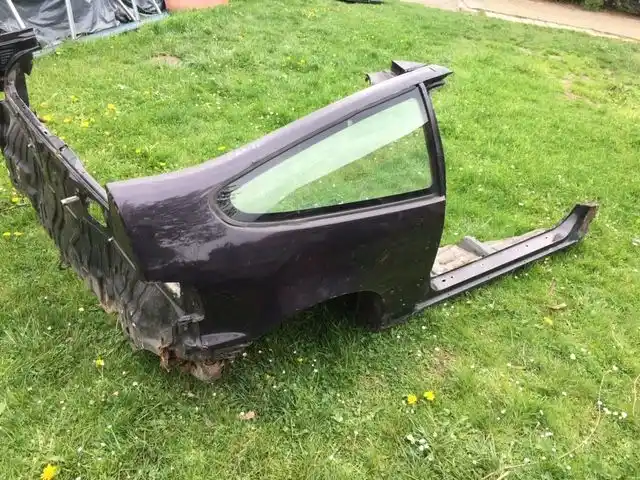 Honda CRX II 1988- Pas Ćwiartka Prawy Tył