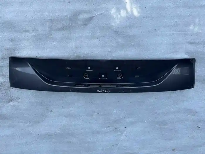 Alfa Romeo Stelvio Blenda Klapy