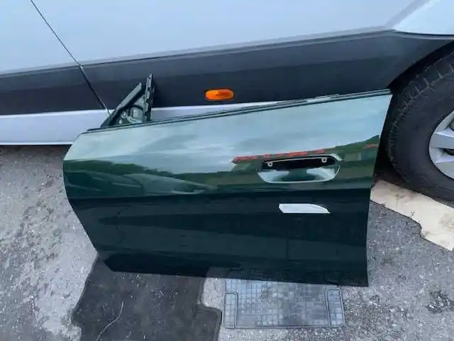 BMW 4  Lift  G22 G23 G24  Drzwi lewe ładne kolor