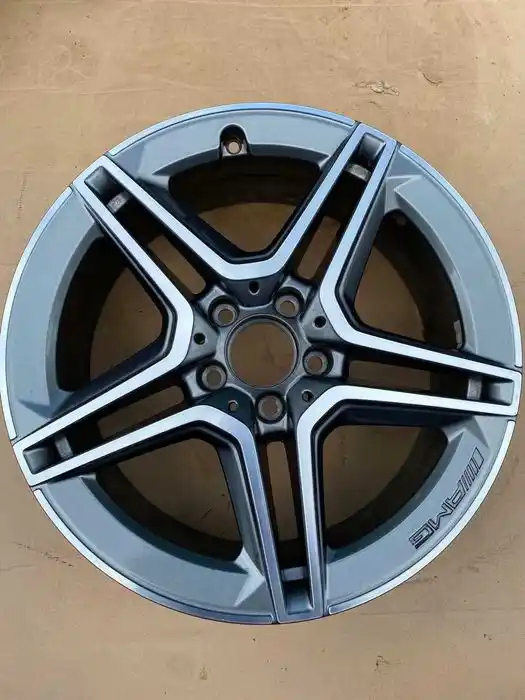 Mercedes CLA W177 Pojedyncza Felga 18