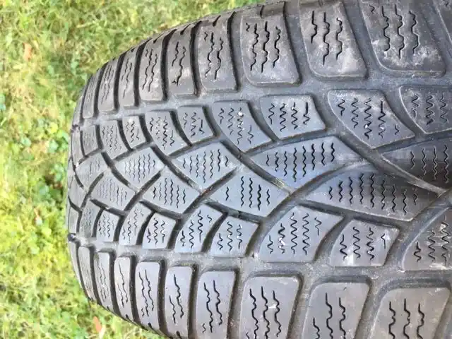 Opona Zimowa Dunlop M+S Zimowa 205/55/16
