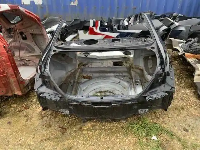 HONDA Legend IV KB1 KB2  2006 - pas tył wanna