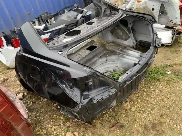 HONDA Legend IV KB1 KB2  2006 - pas tył wanna