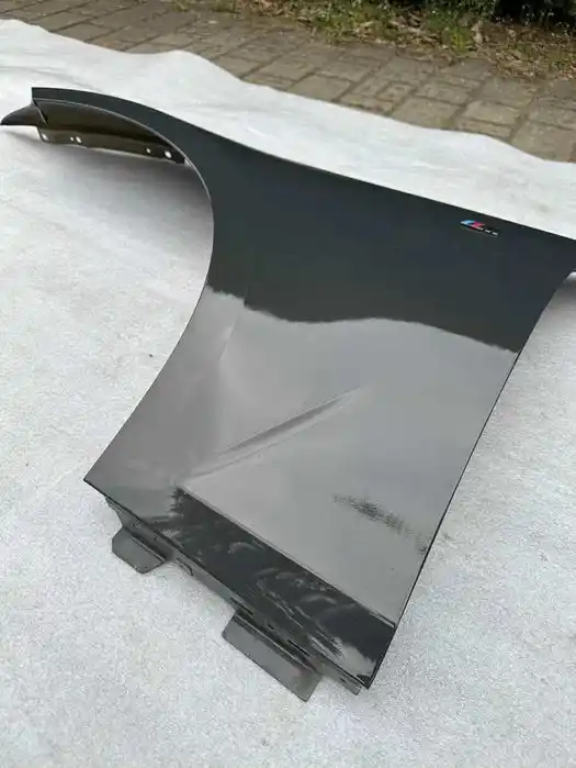 BMW 3 G20 G21 Błotnik Przód Przedni Lewy w kolor C36