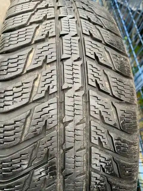 HONDA CRV III  IV Koła zima 17  Nokian