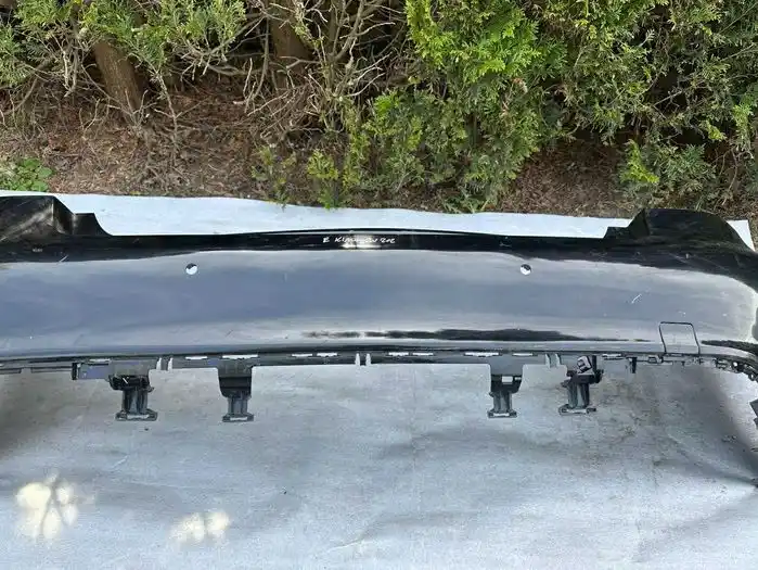Mercedes E klasa W212 Zderzak Tył Tylny