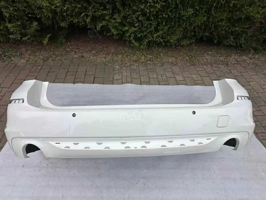 BMW 5 G31 Kombi Zderzka Tył Tylny