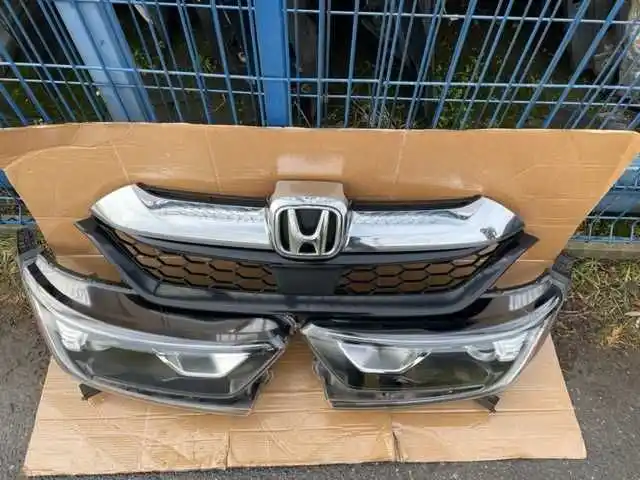 Honda CRV V 2017- USA lampa reflektor  prawa  europa