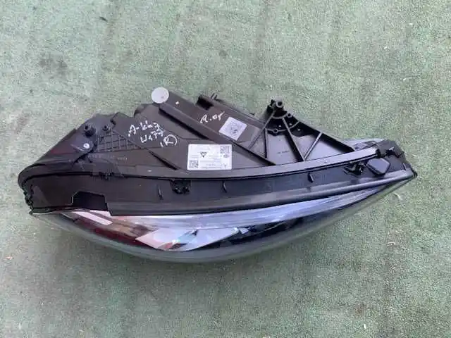 Mercedes A Klasa w177 lampa prawa