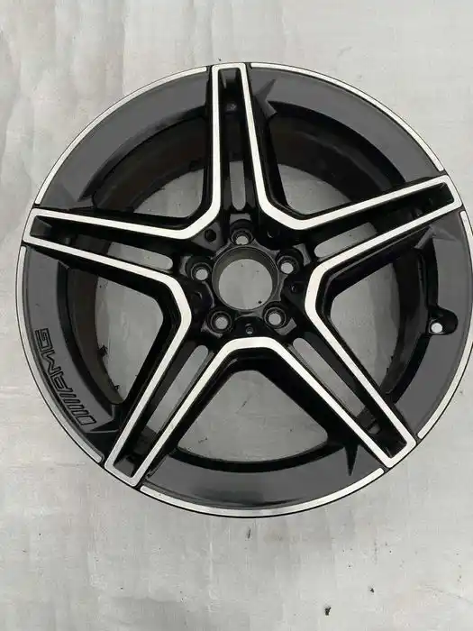 Mercedes GLA W247 Pojedyncza Felga 19