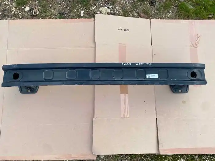 Mercedes A Klasa W177 Belka Zderzaka Tylnego
