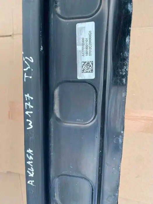 Mercedes A Klasa W177 Belka Zderzaka Tylnego