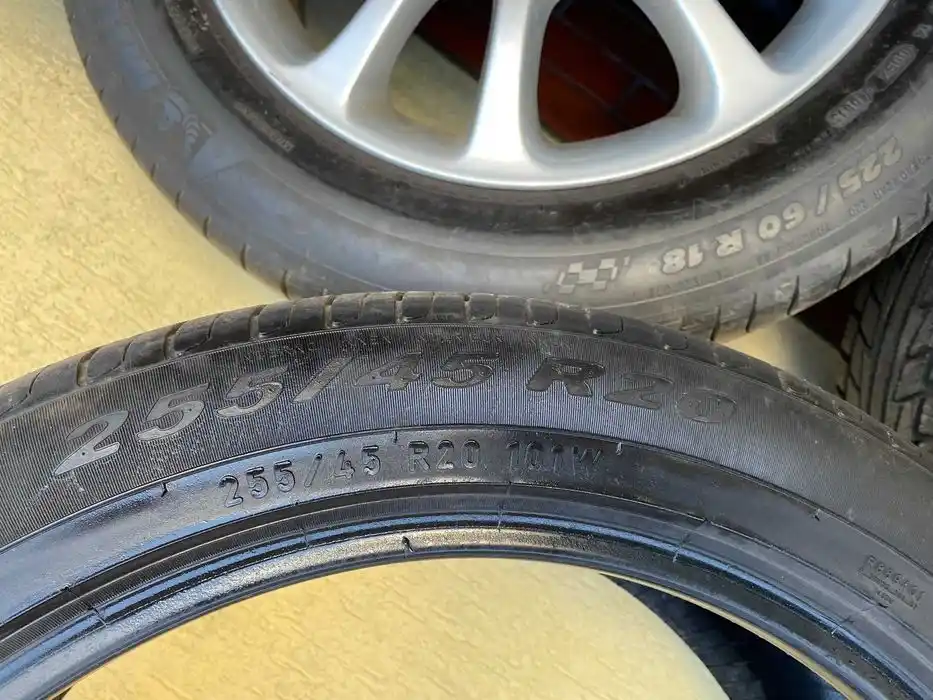Opona lato 20' PIRELLI Scorpion Verde 255/45/20 101W bieżnik 5mm 2016r
