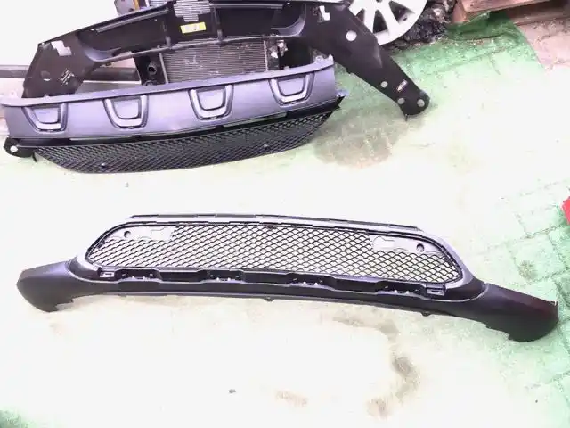 Mercedes GLC w253- Dół Zderzaka Kratka