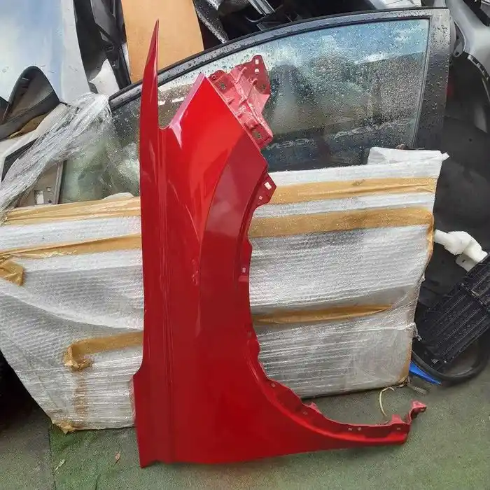 Honda CRV VI Błotnik Prawy