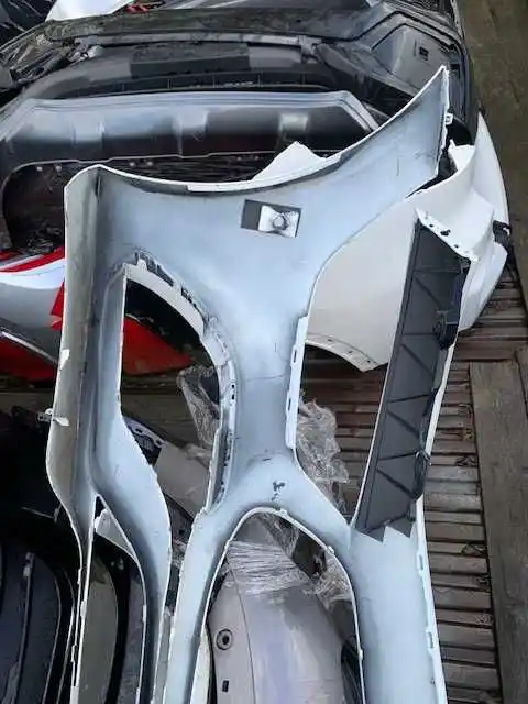 MERCEDES GT-4 GT4 AMG W290 X290 Zderzak przód