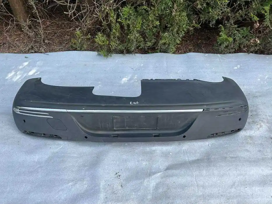 Mercedes EQA Zderzak Tył