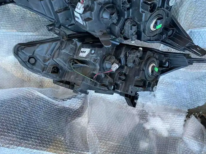 Nissan Qashqai J11 Lampa Przód Przednia Lewa Prawa